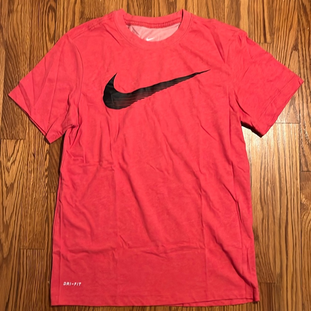 Nike Dri fit red short sleeve tee